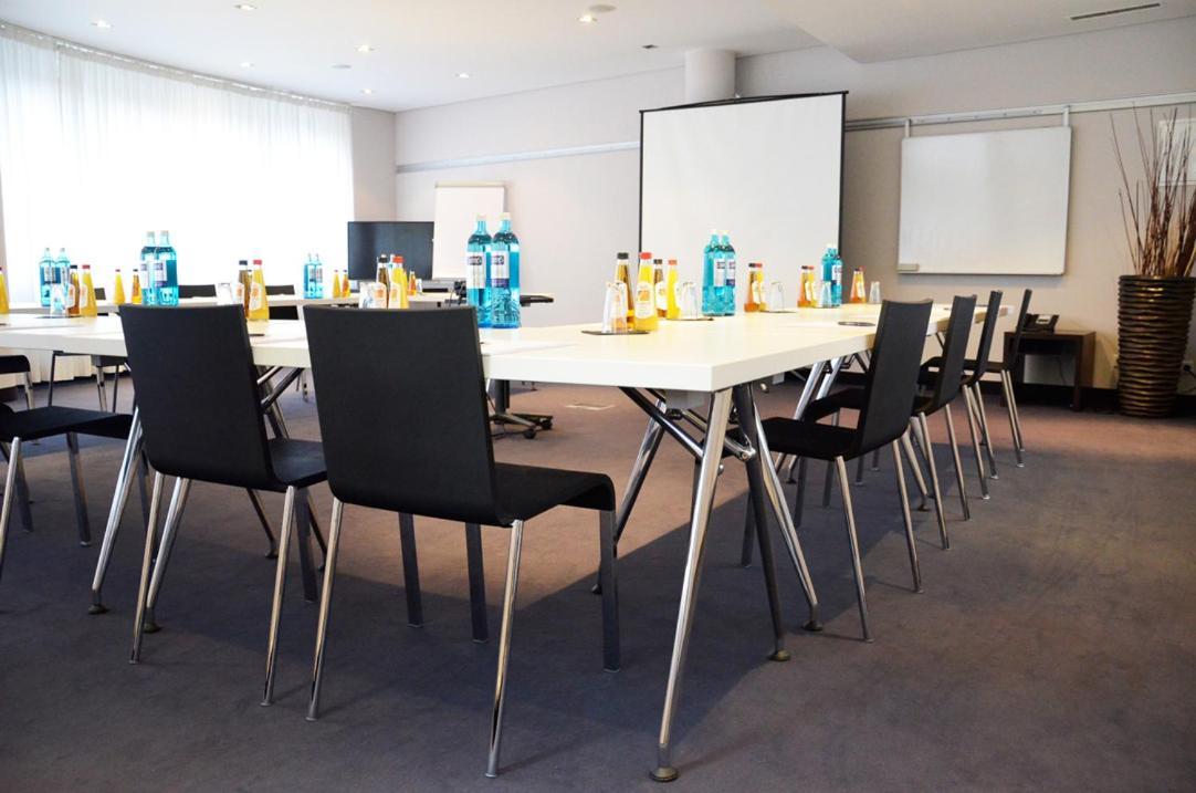 Bristol Hotel - Frankfurt City - Central Station Франкфурт-на-Майні Екстер'єр фото