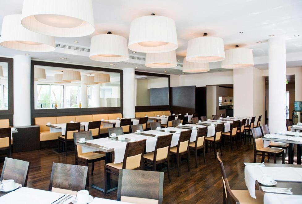 Bristol Hotel - Frankfurt City - Central Station Франкфурт-на-Майні Екстер'єр фото
