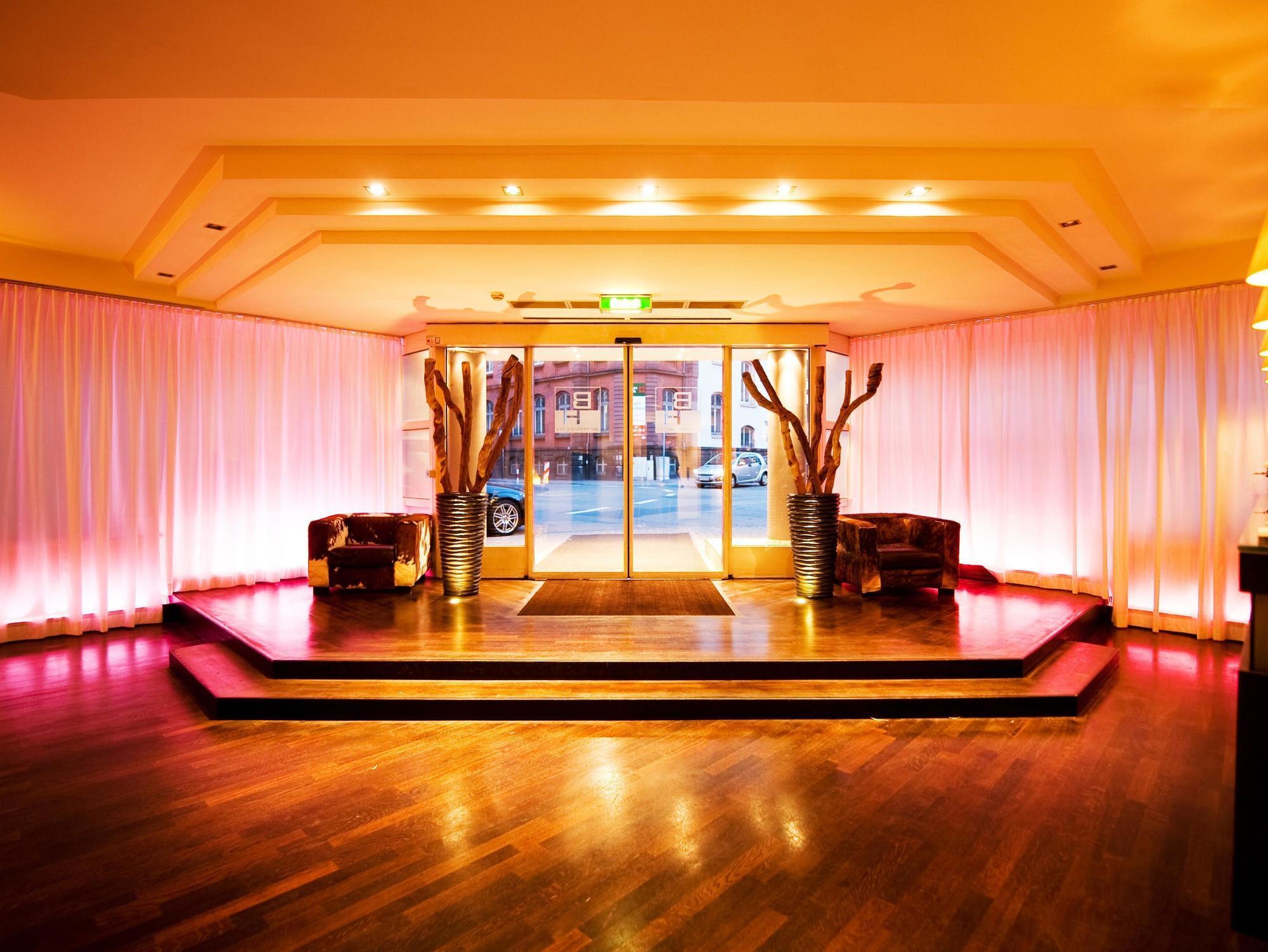 Bristol Hotel - Frankfurt City - Central Station Франкфурт-на-Майні Екстер'єр фото